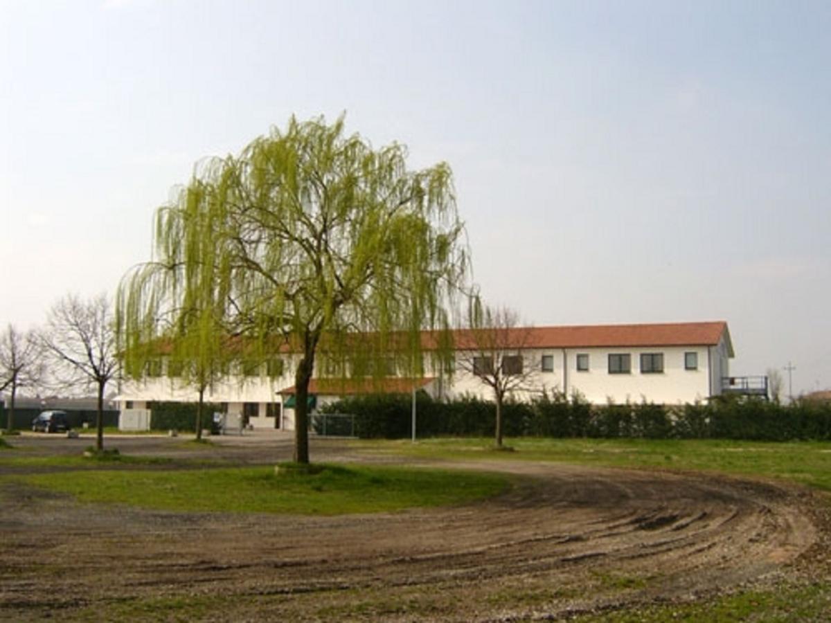 Hotel Lory Ficarolo Zewnętrze zdjęcie